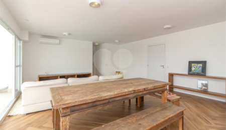 Apartamento à venda com 2 suítes em Santo Amaro, São Paulo, SP