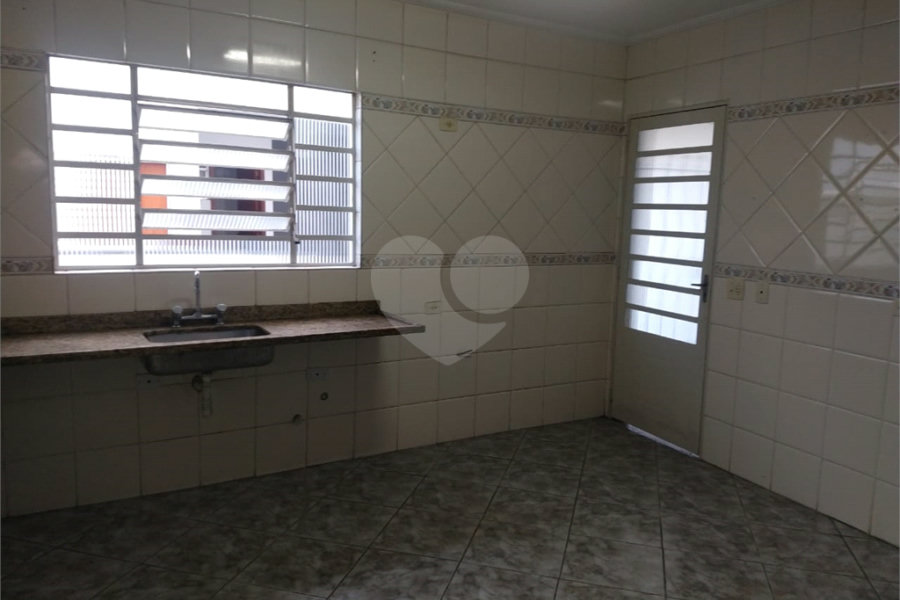 Sobrado à venda com 3 quartos, sendo 1 suíte, em Tremembé, São Paulo, SP
