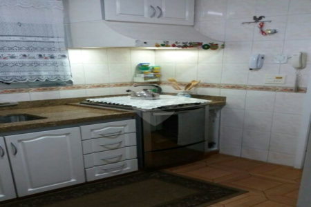Casa à venda com 3 quartos, sendo 1 suíte,  no condomínio Alameda do Eucaliptos, São Paulo - SP