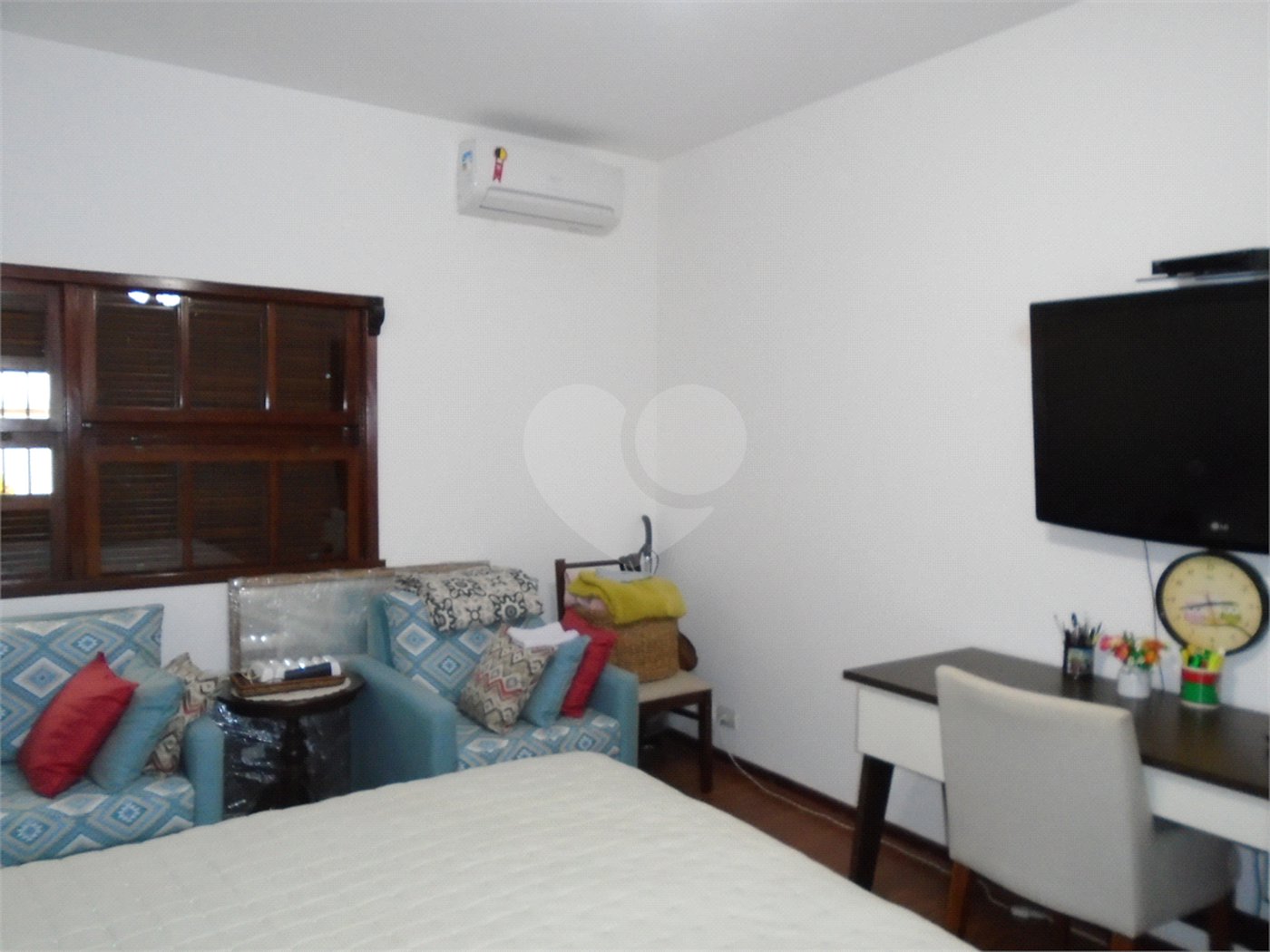 Casa Térrea à venda com 3 quartos, sendo 1 suíte,  em Alto da Boa Vista, São Paulo, SP