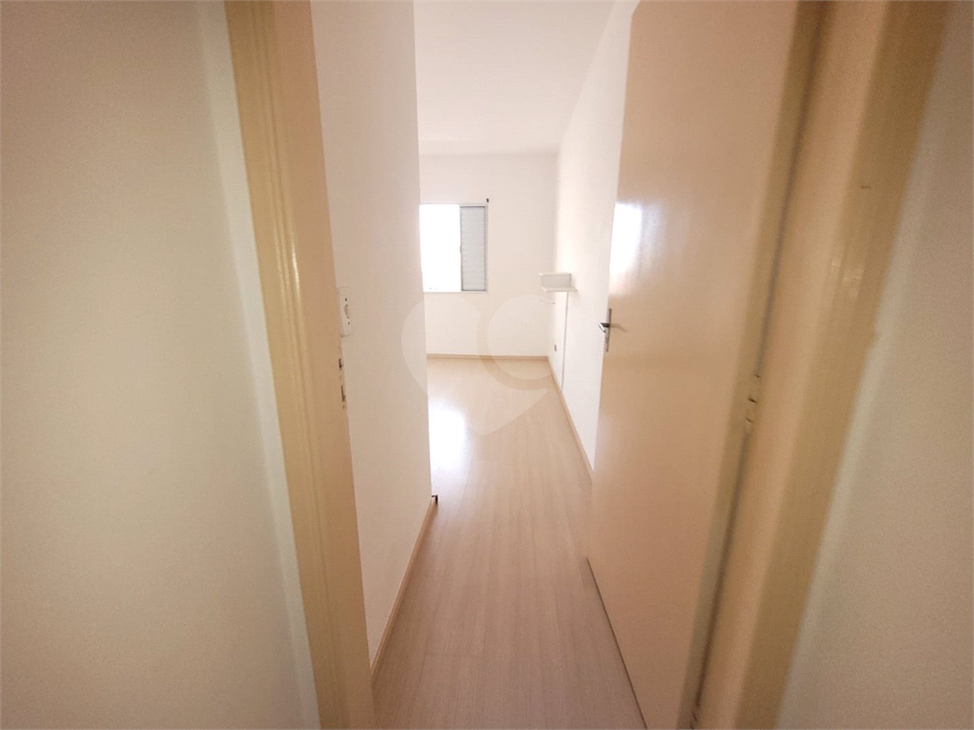 Casa à venda com 3 quartos, sendo 1 suíte, em Parque Maria Domitila, São Paulo, SP