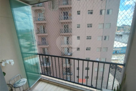 Apartamento à venda com 3 quartos, sendo 1 suíte, em Umuarama, Osasco, SP