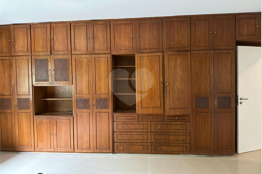 Casa à venda com 4 quartos, sendo 1 suíte, em Jabaquara, São Paulo, SP
