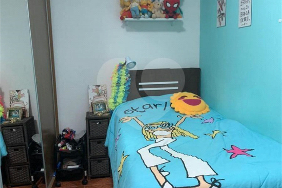 Sobrado à venda com 3 quartos, sendo 1 suíte,  em Vila Sabrina, São Paulo, SP