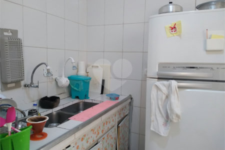 Sobrado à venda com 4 quartos, sendo 3 suítes,  em Vila Monumento, São Paulo, SP