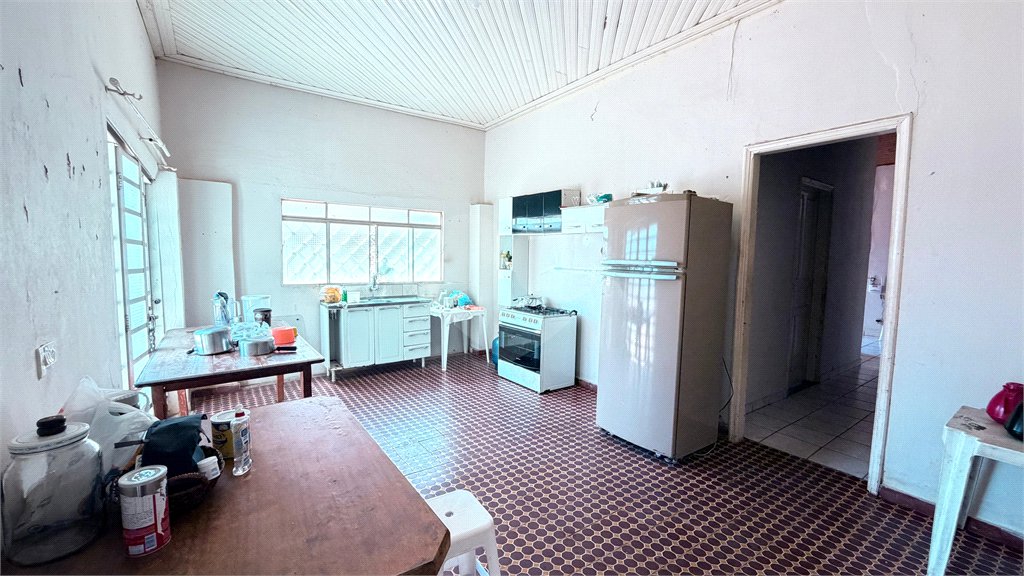 Casa à venda com 2 quartos, sendo 1 suíte, no Centro, Três Lagoas, MS