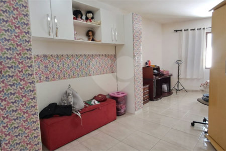 Sobrado à venda com 3 quartos, sendo 1 suíte, em Jardim Arize, São Paulo, SP