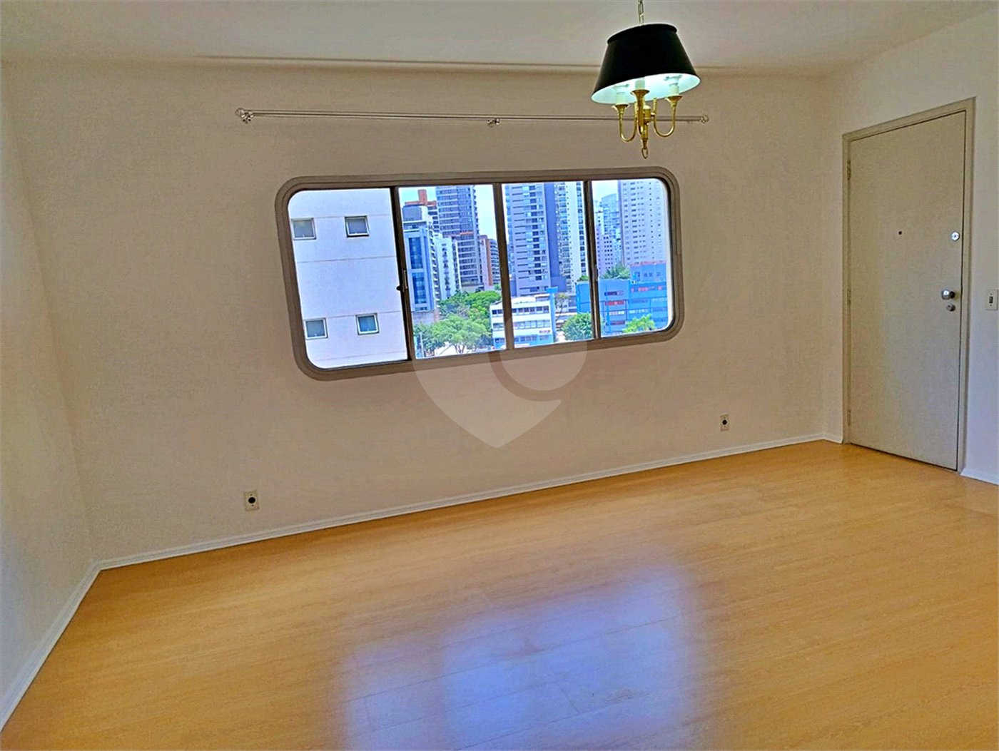 Apartamento à venda com 3 quartos, sendo 1 suíte, em Vila Olímpia, São Paulo, SP