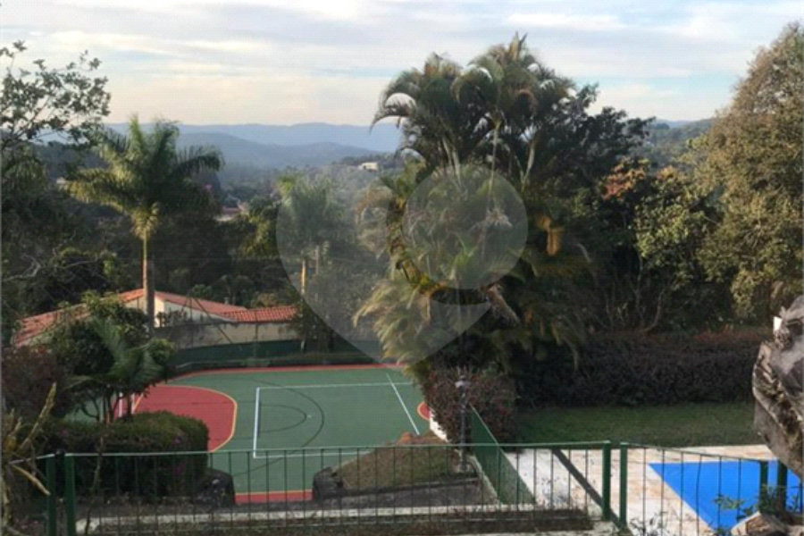 Casa à venda com 6 quartos, sendo 5 suítes, em Roseira, Mairiporã, SP
