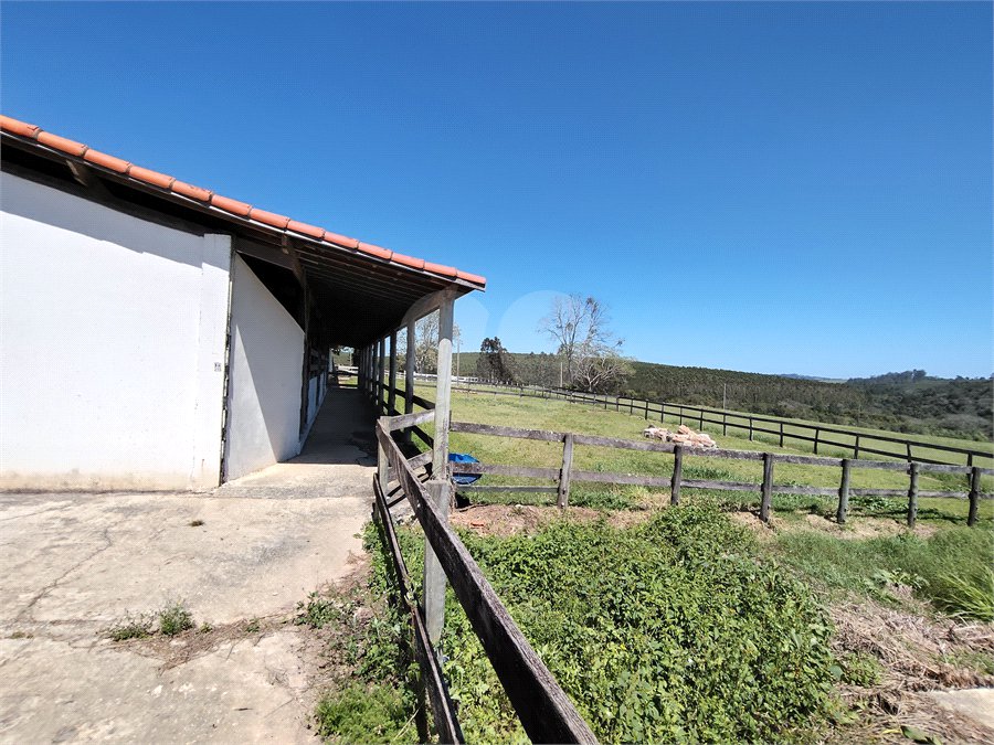 Fazenda para alugar com 3 quartos em Vila Santana, Itapetininga, SP