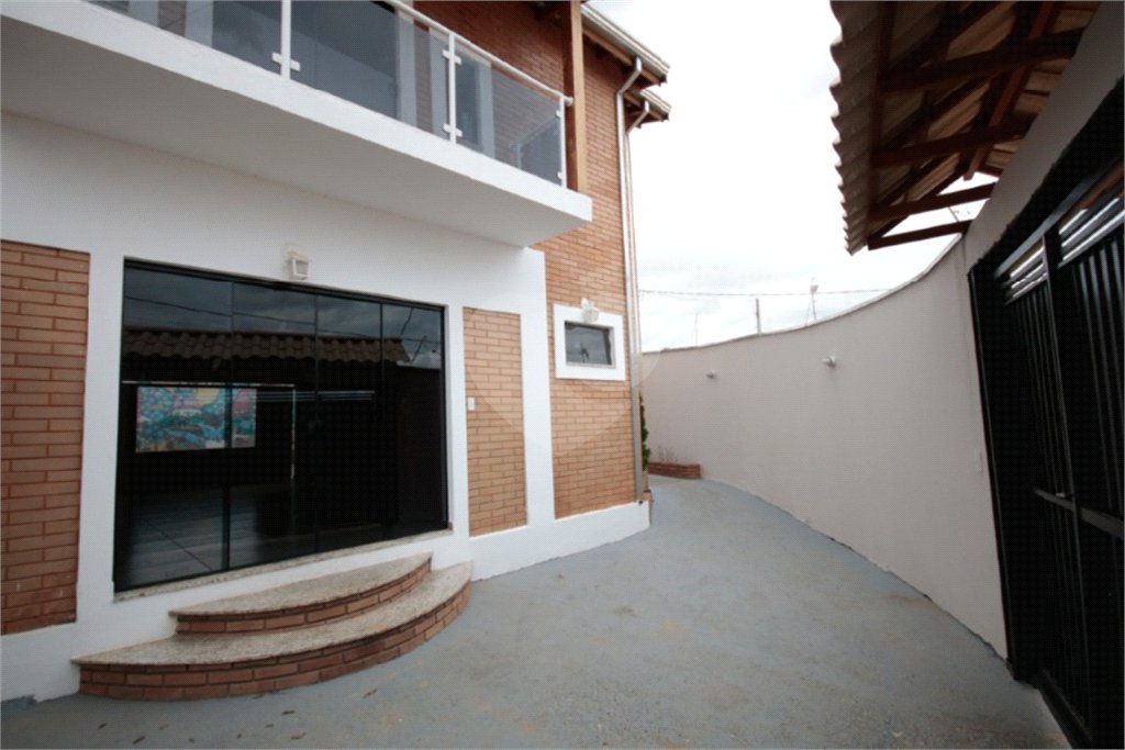 Casa à venda com 1 suíte em Residencial Parque Laguna, Salto, SP