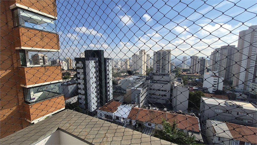 Apartamento à venda ou para alugar com 3 quartos, sendo 2 suítes, em Vila Romana, São Paulo, SP