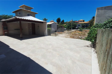 Casa à venda com 3 quartos, sendo 1 suíte, em Rasa, Armação dos Búzios, RJ