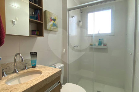 Apartamento à venda com 2 quartos, sendo 1 suíte,  em Jardim Califórnia, Jacareí, SP