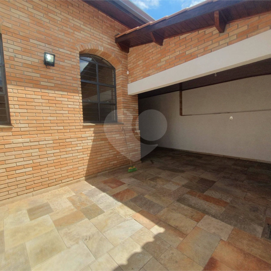 Casa de Vila à venda com 4 suítes em Jardim Santa Rosália, Sorocaba, SP