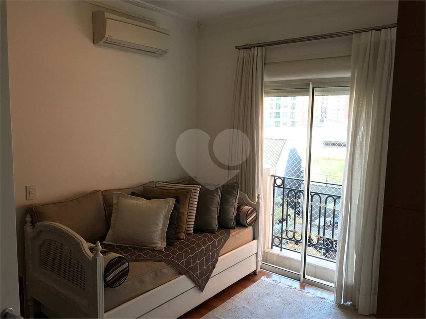 Apartamento para alugar com 3 suítes em Itaim Bibi, São Paulo, SP
