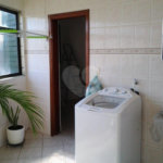 Apartamento à venda com 3 quartos, sendo 2 suítes, em Vila Tupi, Praia Grande, SP