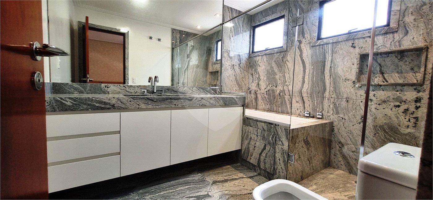 Apartamento à venda com 4 quartos, sendo 3 suítes, em Santana, São Paulo, SP