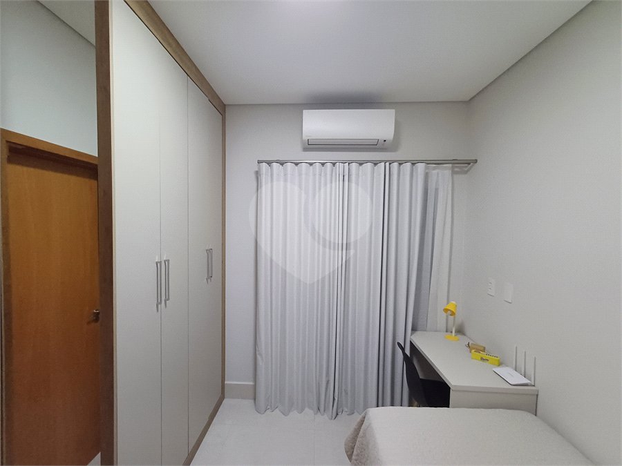 Casa à venda com 3 quartos, sendo 1 suíte, no condomínio Mantova, Indaiatuba - SP