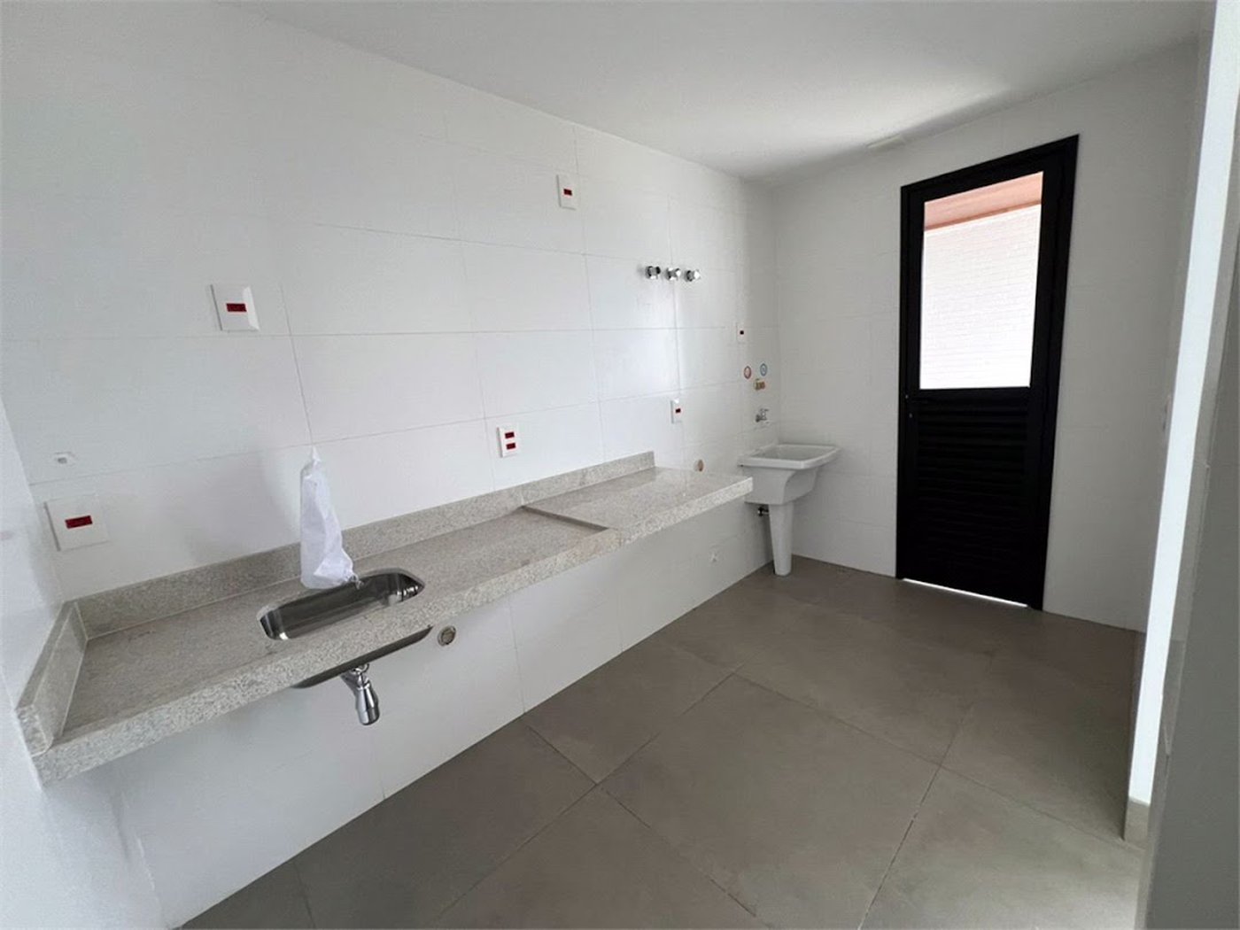 Apartamento Residencial à venda, Boqueirão, Santos - AP1326.