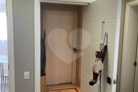 Apartamento à venda com 3 suítes em Vila Gertrudes, São Paulo, SP