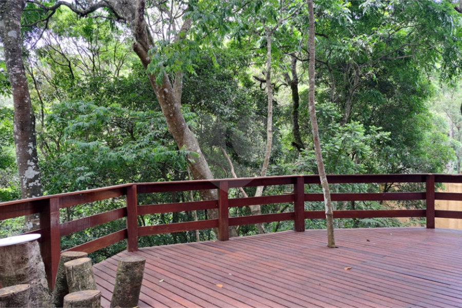 Casa à venda com 6 quartos, sendo 4 suítes, no condomínio Alpes da Cantareira, Mairiporã - SP