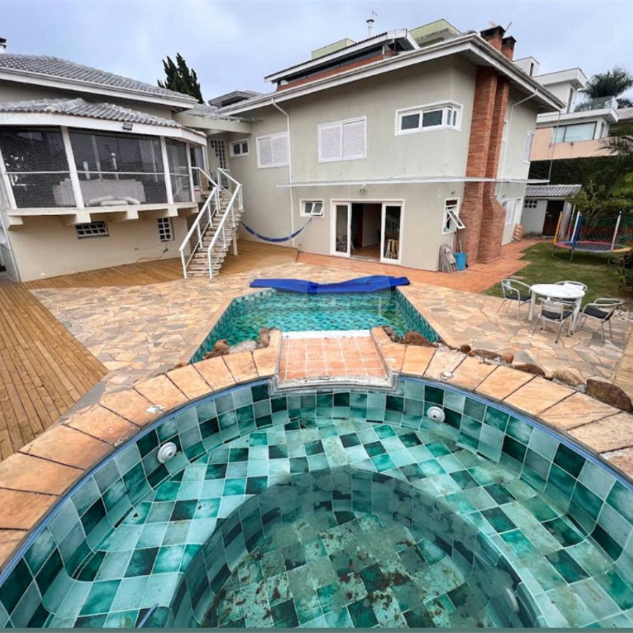 Casa à venda com 5 suítes em Aruã, Mogi das Cruzes, SP