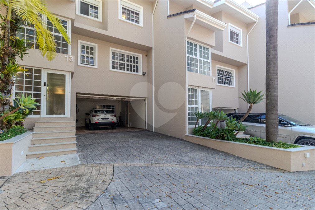 Casa à venda com 5 quartos, sendo 3 suítes, no condomínio Boulevard Saint Michael, São Paulo - SP