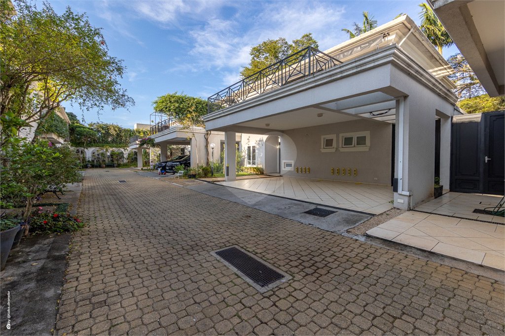 Casa à venda com 4 suítes no condomínio Saint Germain, São Paulo - SP