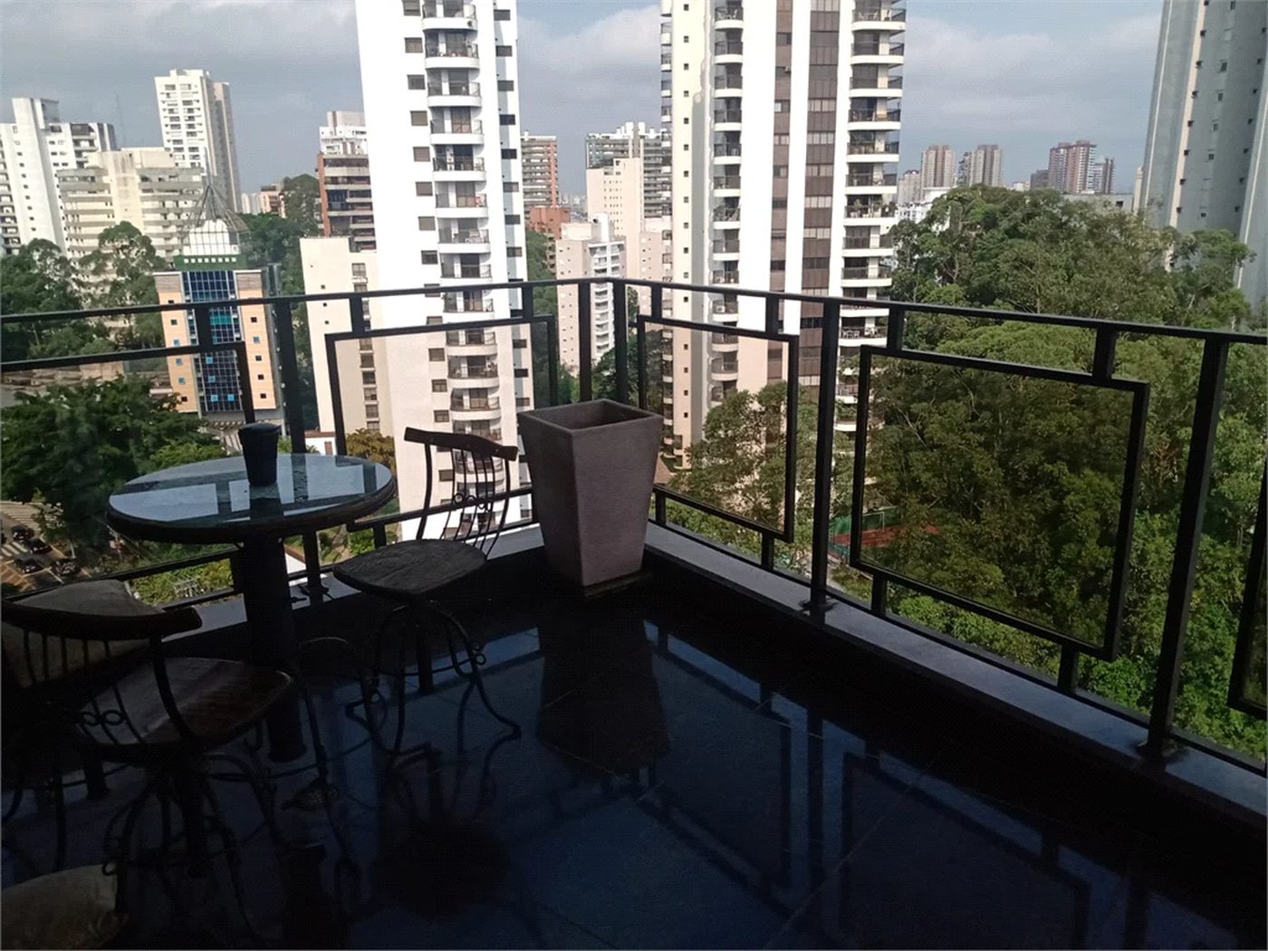 Apartamento à venda com 4 quartos, sendo 1 suíte, em Vila Andrade, São Paulo, SP