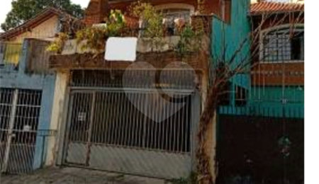 Sobrado à venda com 3 quartos, sendo 1 suíte,  em Vila Universitária, São Paulo, SP