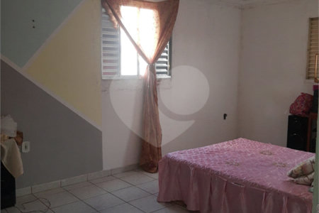 Sobrado à venda com 3 quartos, sendo 2 suítes,  em Jardim Marica, Mogi das Cruzes, SP