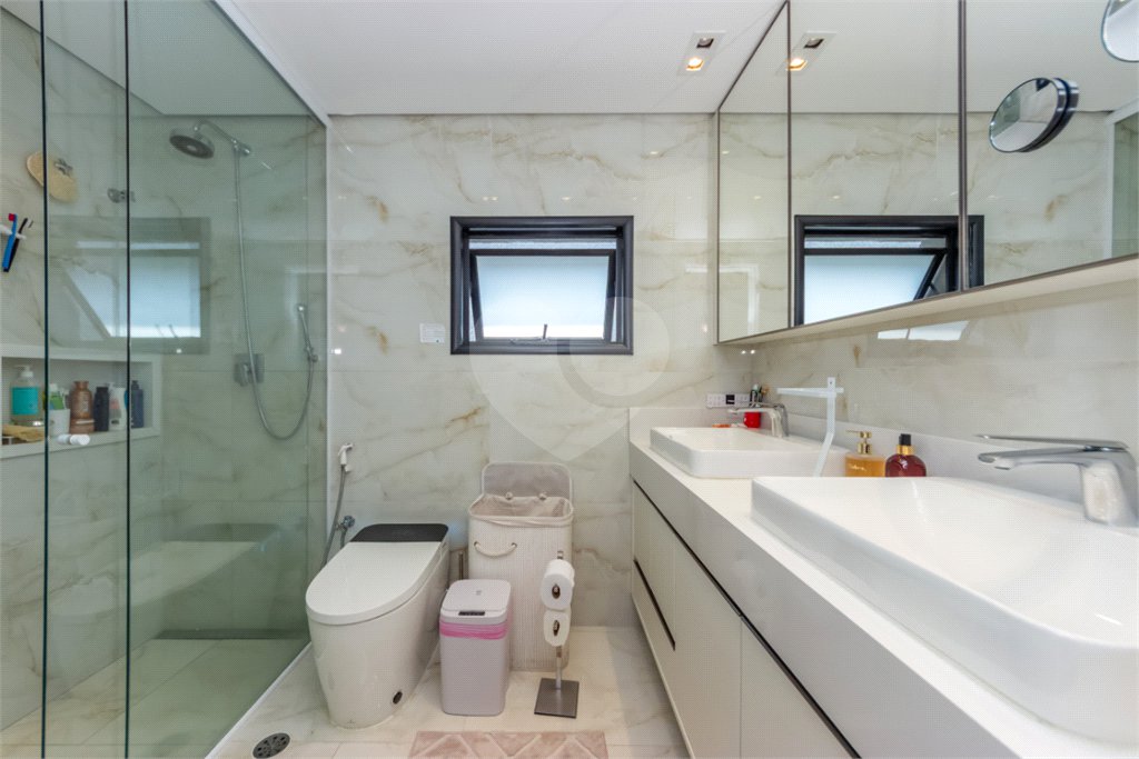Casa à venda com 3 suítes no condomínio Reserva 8, São Paulo - SP