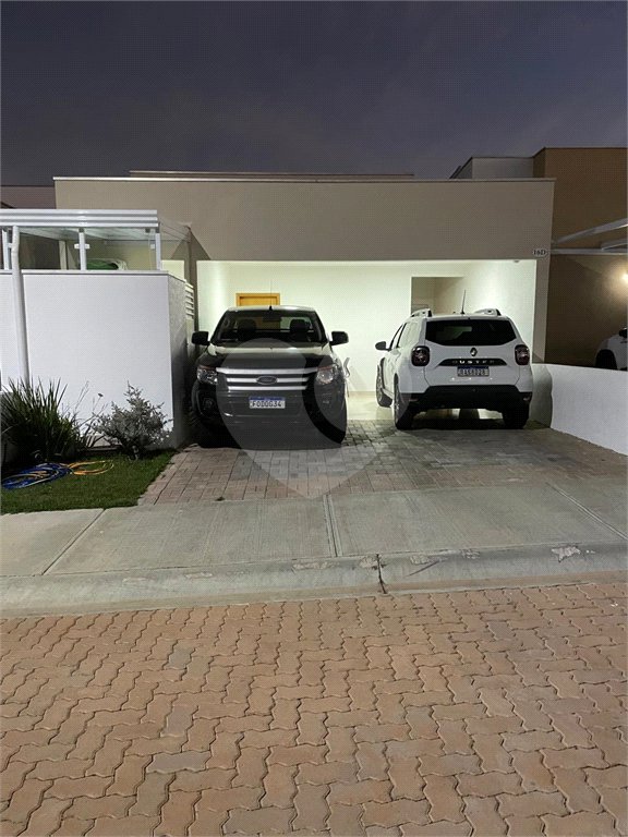 Casa à venda com 3 quartos, sendo 1 suíte, no condomínio Vilagio Vista Real, Paulínia - SP
