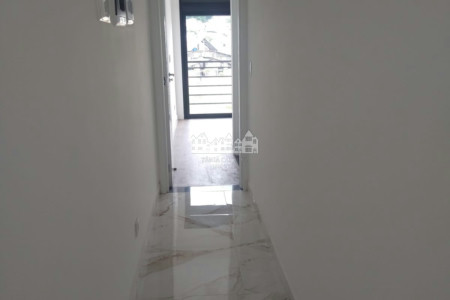 Sobrado à venda ou para alugar com 3 suítes em Jardim do Lago, Atibaia, SP