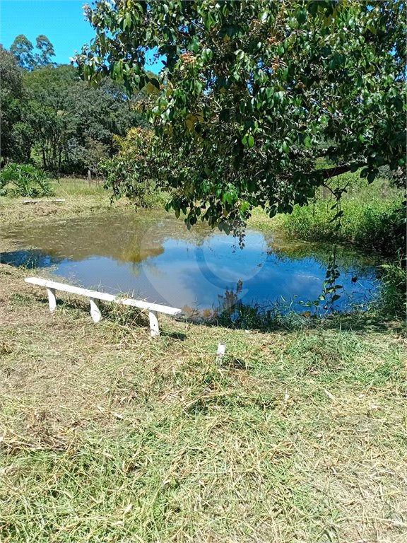 Sítio à venda com 2 quartos em Área Rural de Lagoinha, Lagoinha, SP