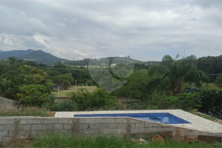 Casa à venda com 3 suítes no condomínio Serra da Estrela, Atibaia - SP