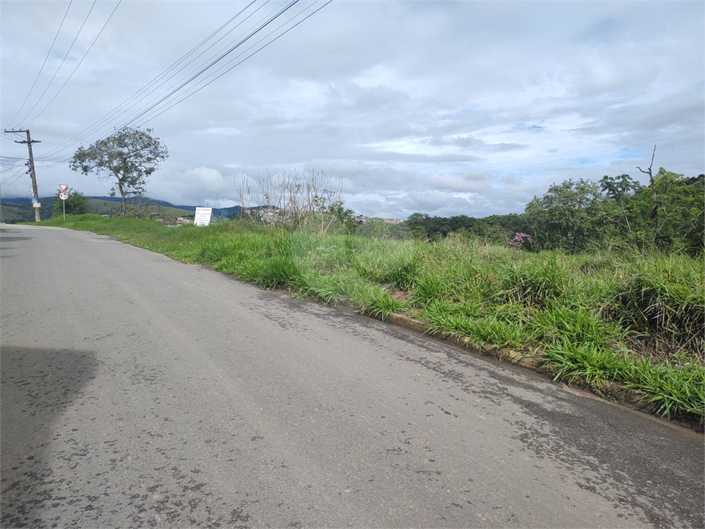Terreno à venda no Centro, Bom Jesus dos Perdões, SP