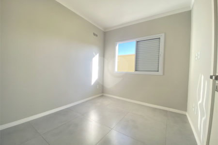 Casa à venda com 3 quartos, sendo 1 suíte, no condomínio Reserva Central Parque, Salto - SP