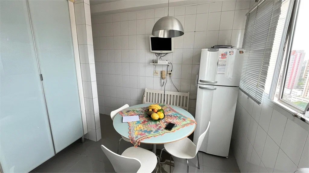 Apartamento à venda com 4 quartos, sendo 3 suítes, em Vila Andrade, São Paulo, SP