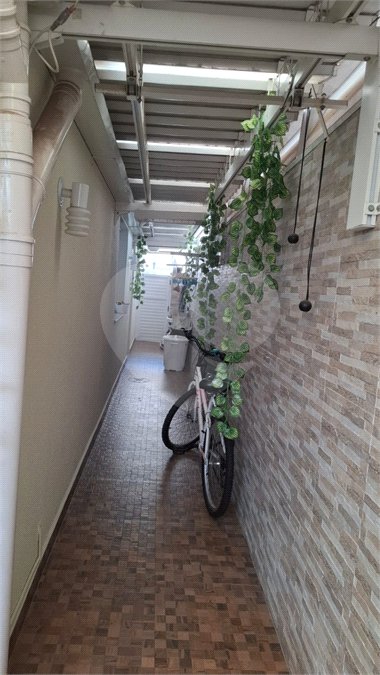 Casa à venda com 3 suítes no condomínio Villa das Flores, Mogi das Cruzes - SP