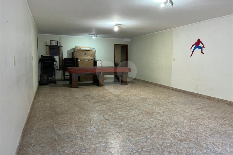 Sobrado à venda com 3 suítes em Santa Terezinha, São Paulo, SP