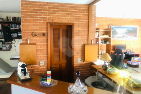 Sobrado à venda com 3 suítes em Brooklin Paulista, São Paulo, SP