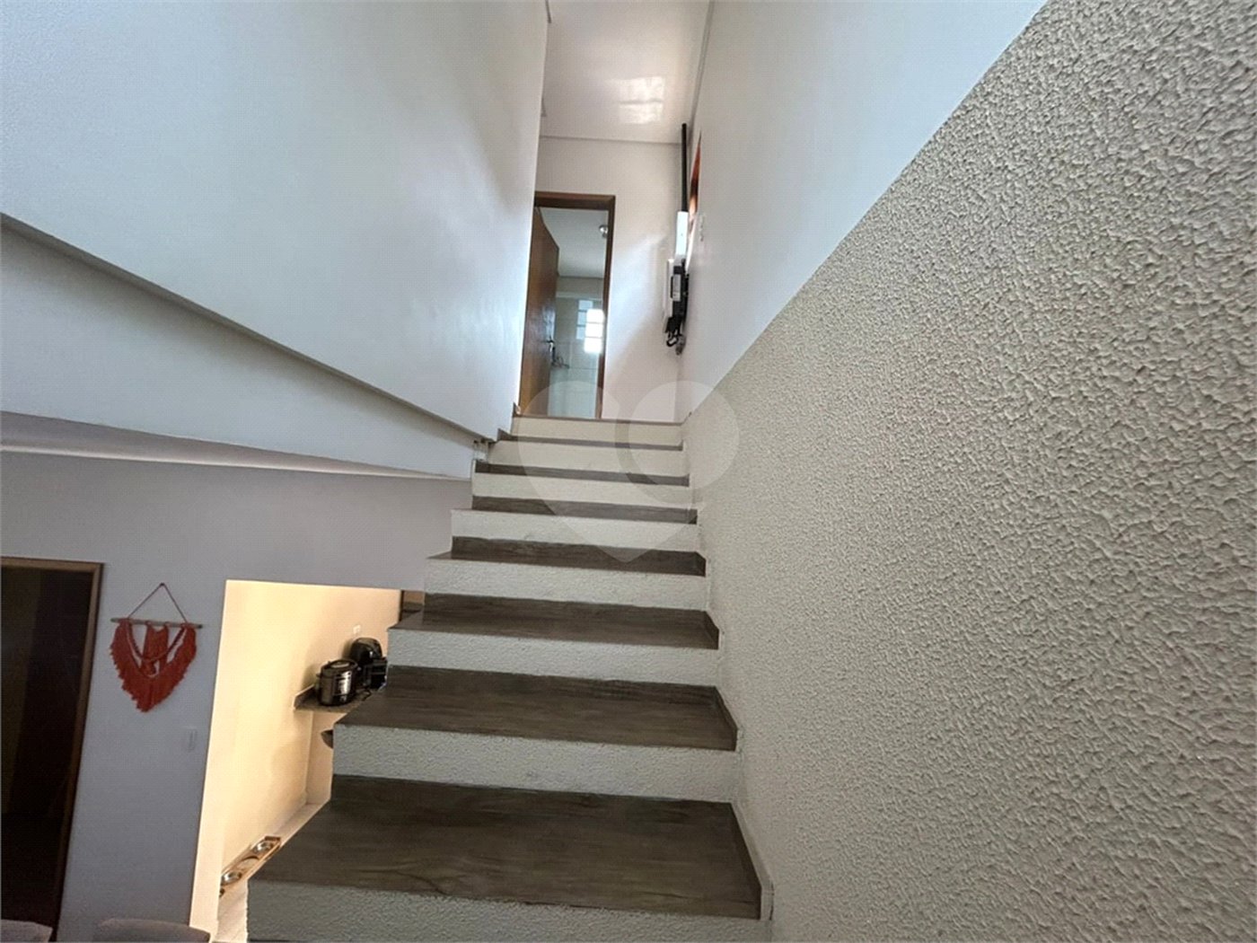 Sobrado à venda com 6 quartos, sendo 1 suíte,  em Vila do Encontro, São Paulo, SP