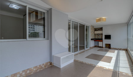 Apartamento à venda com 4 quartos, sendo 3 suítes,  em Alto da Boa Vista, São Paulo, SP
