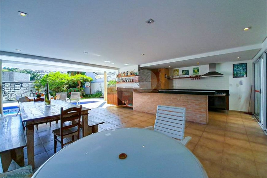 Casa à venda com 3 suítes em Jardim França, São Paulo, SP