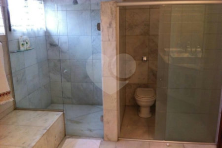 Apartamento à venda com 4 suítes em Real Parque, São Paulo, SP