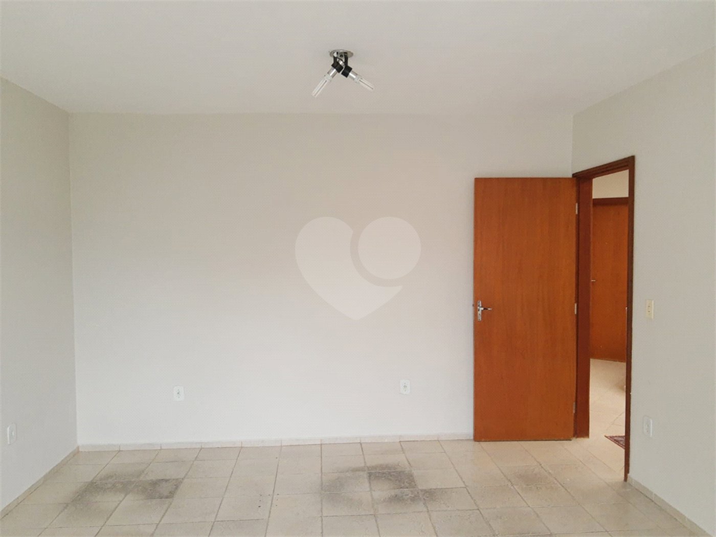 Sobrado à venda com 4 suítes em Vila Santana, Sorocaba, SP