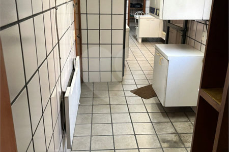 Apartamento à venda com 4 suítes em Vila Uberabinha, São Paulo, SP