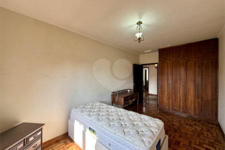 Casa à venda com 3 quartos, sendo 1 suíte,  em Vila Cruzeiro, São Paulo, SP